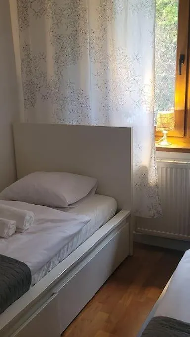 Villa Uroczy Dom Na Ladnym Podwarszawskim Osiedlu Michalowice